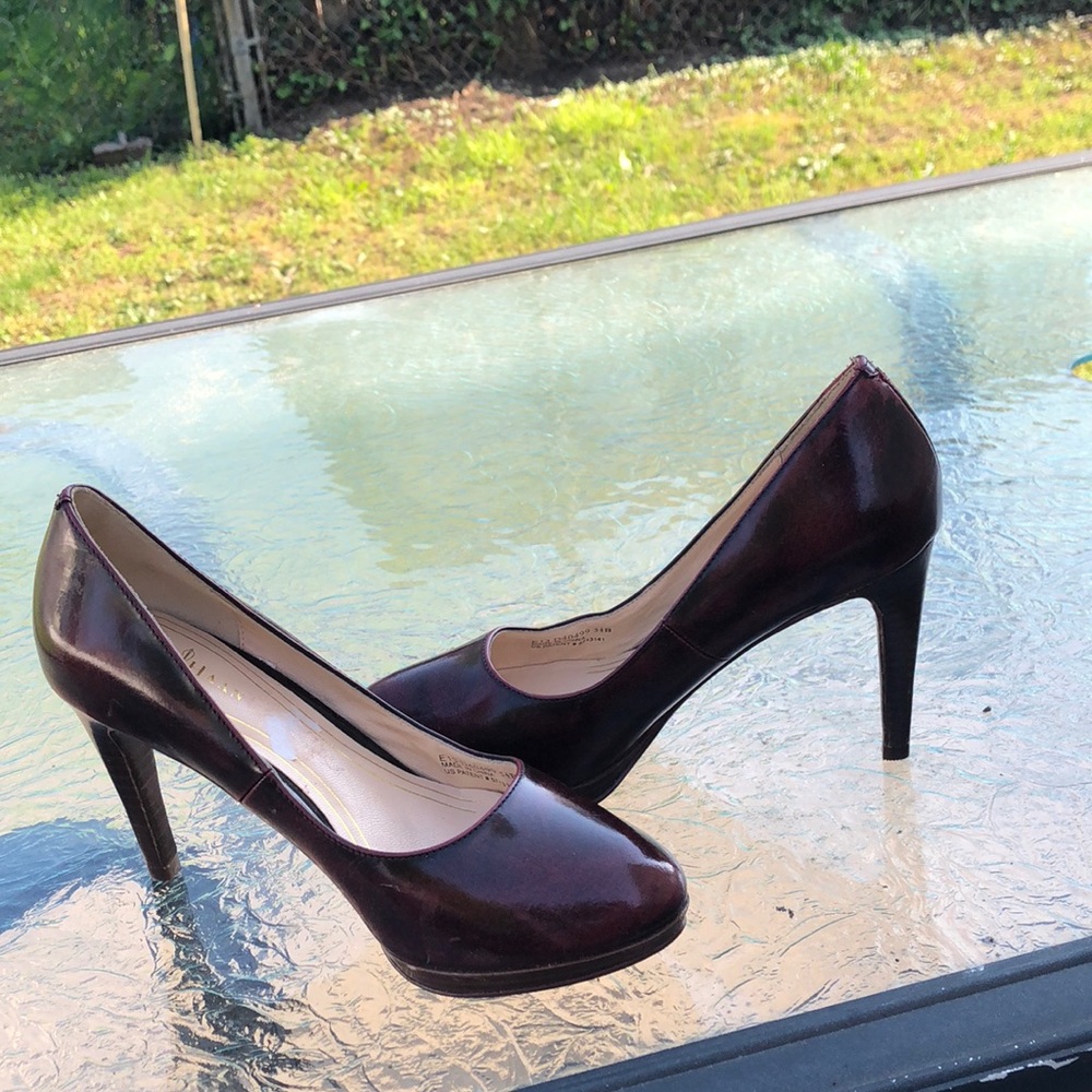 Shoes - Picture 3 of 3
